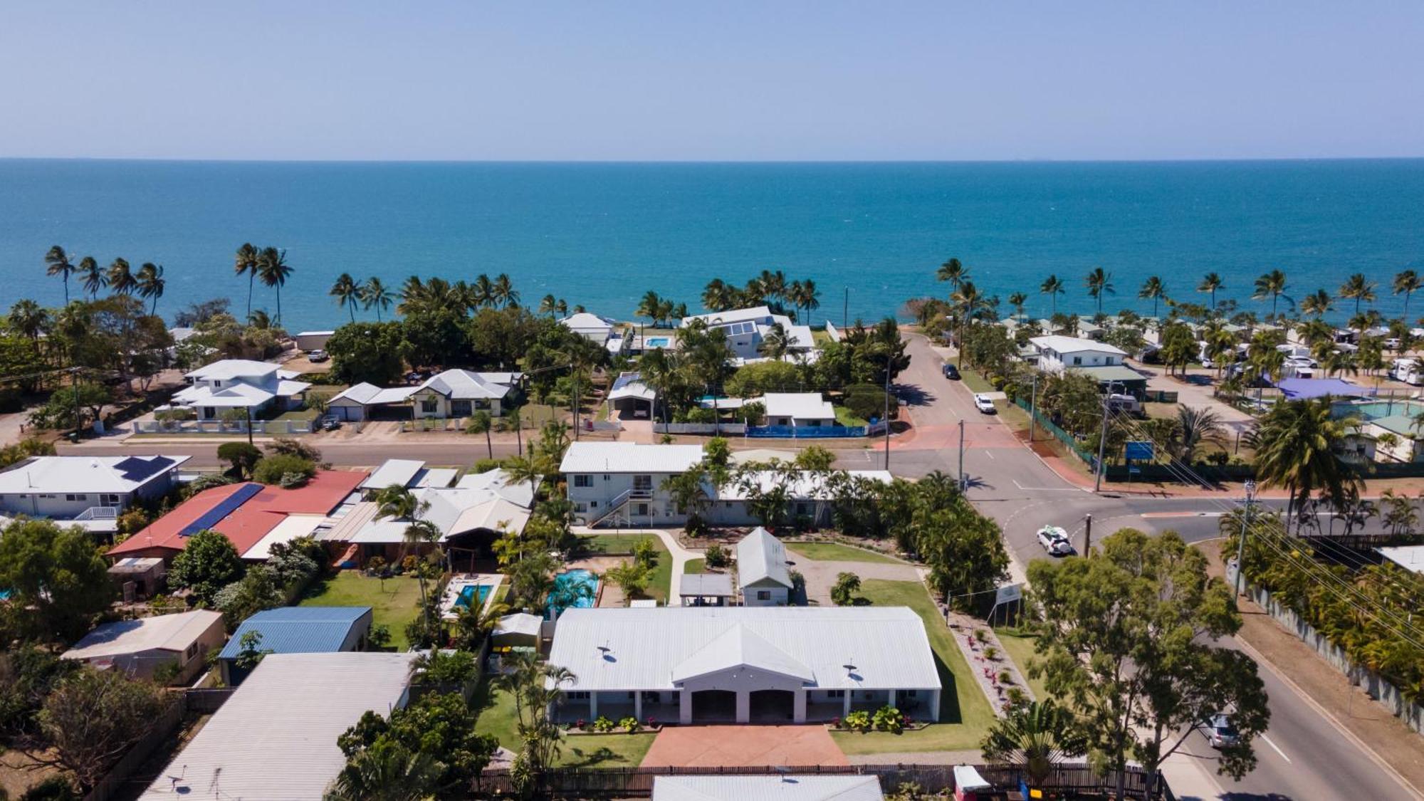 בואוון Palm View Holiday Apartments מראה חיצוני תמונה